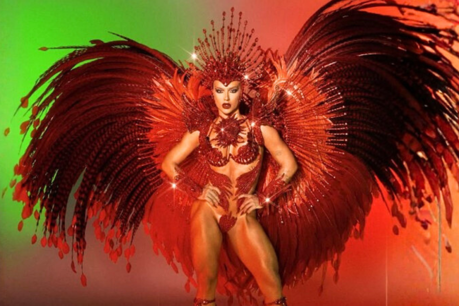 Virgínia passa perregue e tapa-sexo descola durante desfile Virgínia passa perregue e tapa-sexo descola durante desfile